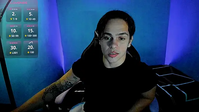 Snapshot of Maximiliano_scoott__ chatting on 10, 9, 2025 Maximiliano scoott   online show from 10, 9, 2025