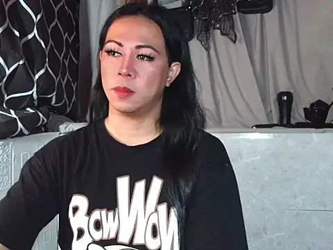 Snapshot of _Carmilla chatting on 3, 4, 2026 Carmilla online show from 3, 4, 2026