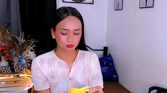 Zialustts online show from 5, 3, 2026