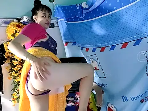 Snapshot of emgaixinhngoan chatting on 13, 9, 2025 emgaixinhngoan online show from 13, 9, 2025