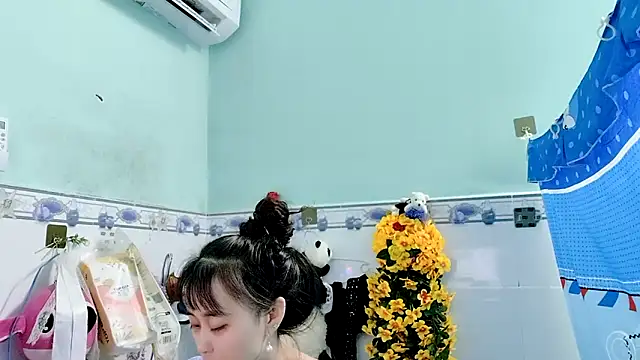 Snapshot of emgaixinhngoan chatting on 16, 9, 2025 emgaixinhngoan online show from 16, 9, 2025