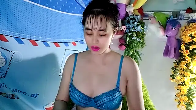 Snapshot of emgaixinhngoan chatting on 16, 10, 2025 emgaixinhngoan online show from 16, 10, 2025