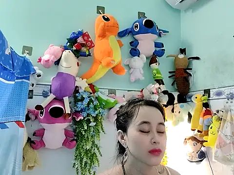 Snapshot of emgaixinhngoan chatting on 25, 11, 2025 emgaixinhngoan online show from 25, 11, 2025