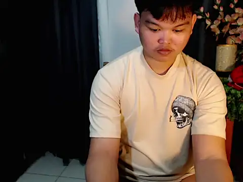 Snapshot of Reynelcock chatting on 18, 9, 2025 Reynelcock online show from 18, 9, 2025