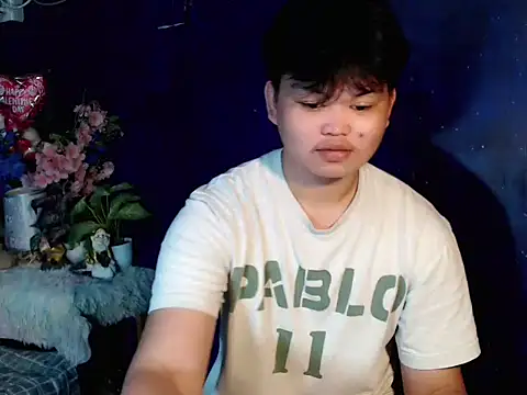 Snapshot of Reynelcock chatting on 24, 10, 2025 Reynelcock online show from 24, 10, 2025