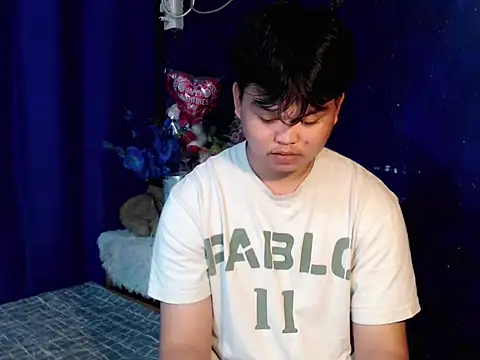 Snapshot of Reynelcock chatting on 26, 10, 2025 Reynelcock online show from 26, 10, 2025