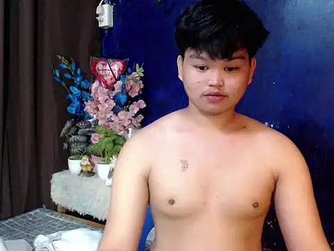 Reynelcock online show from 9, 3, 2026