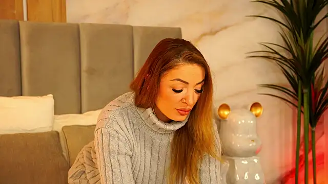 Izabellle02 online show from 20, 12, 2025