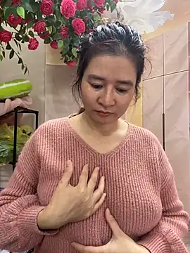 Snapshot of Bollozzy_89 chatting on 11, 11, 2025 Bollozzy 89 online show from 11, 11, 2025