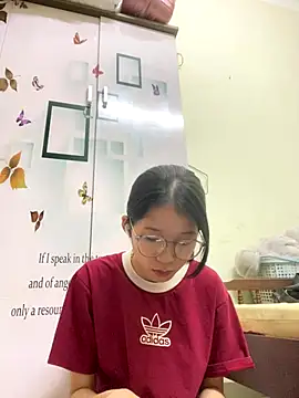 Snapshot of meomeo2k6 chatting on 23, 10, 2025 meomeo2k6 online show from 23, 10, 2025