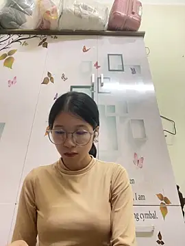 Snapshot of meomeo2k6 chatting on 12, 11, 2025 meomeo2k6 online show from 12, 11, 2025