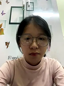 Snapshot of meomeo2k6 chatting on 17, 11, 2025 meomeo2k6 online show from 17, 11, 2025