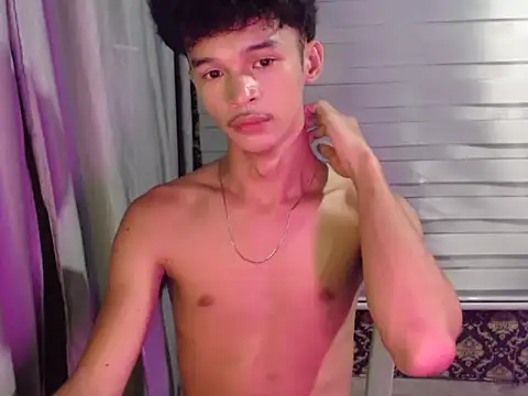 Snapshot of Daqt_15 chatting on 16, 12, 2025 Daqt 15 online show from 16, 12, 2025