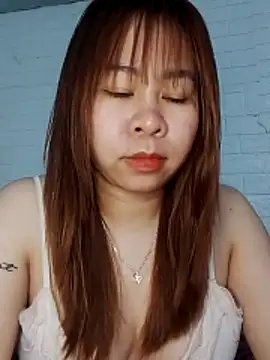 Chinh-Trinh online show from 4, 2, 2026