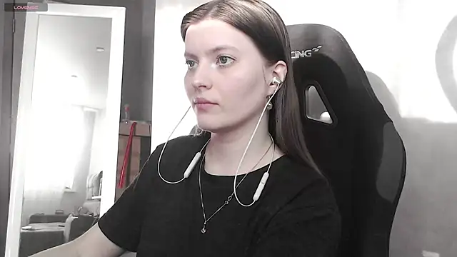 Snapshot of cute_elfy_ chatting on 23, 9, 2025 cute elfy online show from 23, 9, 2025