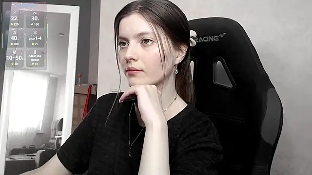 Snapshot of cute_elfy_ chatting on 24, 9, 2025 cute elfy online show from 24, 9, 2025