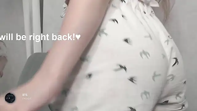 Snapshot of cute_elfy_ chatting on 1, 11, 2025 cute elfy online show from 1, 11, 2025