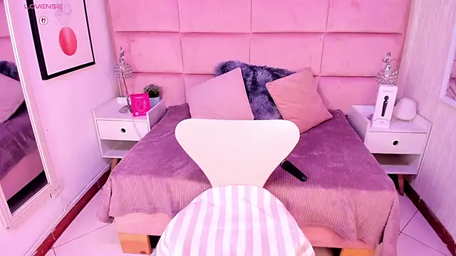 Janah Myers online show from 15, 12, 2025