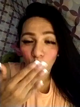 enoria1992 online show from 5, 4, 2026