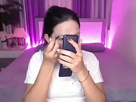 Snapshot of Amanda_cummersxxx chatting on 17, 4, 2026 Amanda cummersxxx online show from 17, 4, 2026