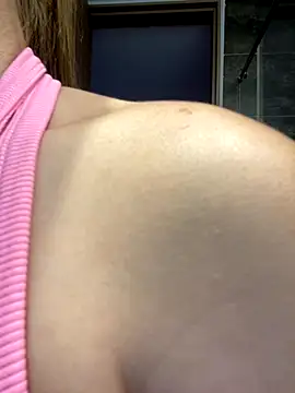 Snapshot of Nikii__ chatting on 13, 9, 2025 Nikii online show from 13, 9, 2025