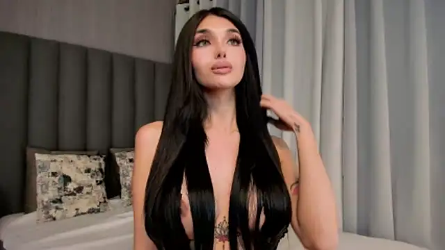 Snapshot of EmeraldGreyson chatting on 6, 2, 2026 EmeraldGreyson online show from 6, 2, 2026