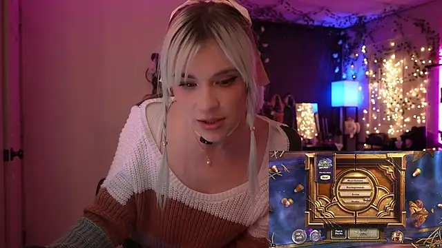 littlelune online show from 12, 10, 2025