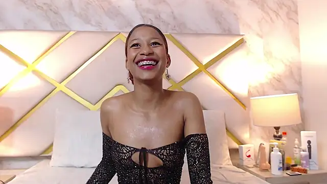 Snapshot of LorenBeiker- chatting on 18, 9, 2025 LorenBeiker- online show from 18, 9, 2025