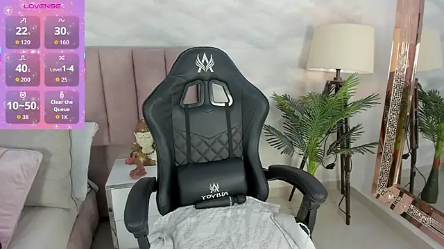 Snapshot of _Im_genesis_ chatting on 30, 10, 2025 Im genesis online show from 30, 10, 2025