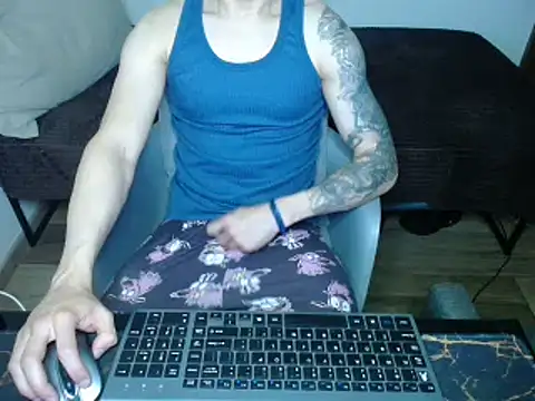 Snapshot of bossking017 chatting on 9, 3, 2025 bossking017 online show from 9, 3, 2025