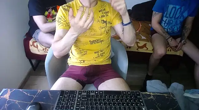 Snapshot of bossking017 chatting on 16, 3, 2025 bossking017 online show from 16, 3, 2025