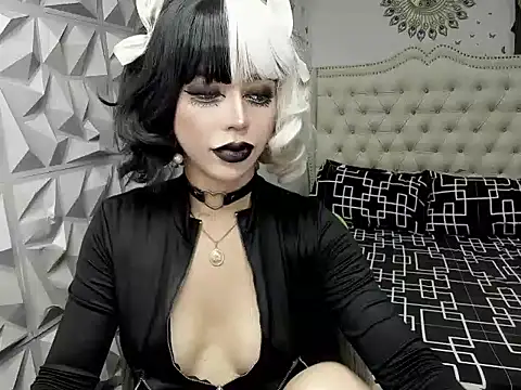 janecomander online show from 11, 4, 2026