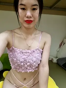 Snapshot of Baby-ladytits2025 chatting on 9, 10, 2025 Baby-ladytits2025 online show from 9, 10, 2025