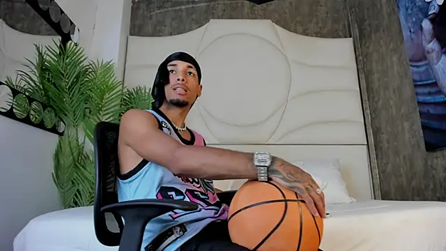 Thiagoferreti online show from 29, 10, 2025