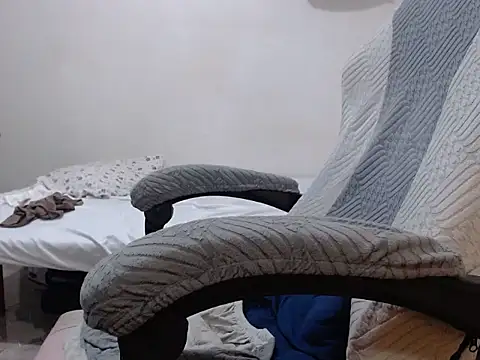 Snapshot of Mistress_Bigcockts chatting on 18, 6, 2026 Mistress Bigcockts online show from 18, 6, 2026