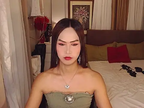 Nathalieheartt online show from 5, 4, 2026