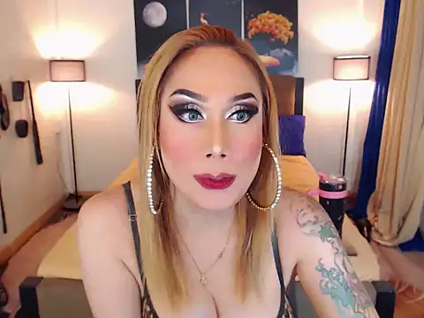 Allysonevanns online show from 24, 10, 2025