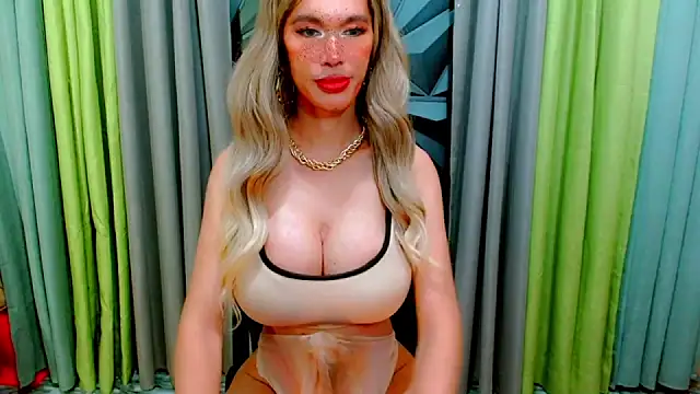 Snapshot of MistresDaBigCOCKxxxxxx chatting on 26, 5, 2026 MistresDaBigCOCKxxxxxx online show from 26, 5, 2026