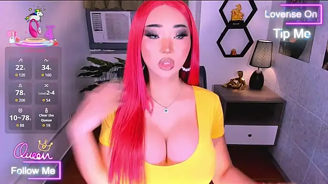 Snapshot of TriciaCumLoader chatting on 3, 6, 2026 TriciaCumLoader online show from 3, 6, 2026