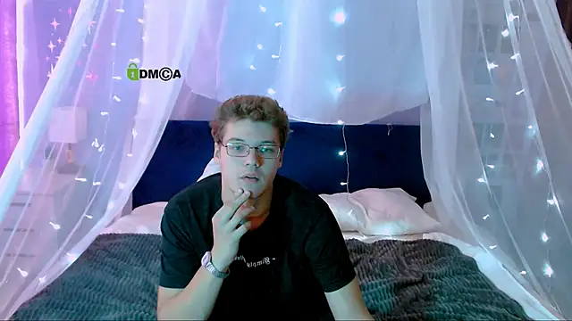 Snapshot of lucas_long_ chatting on 14, 9, 2025 lucas long online show from 14, 9, 2025