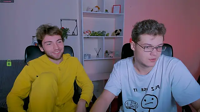 Snapshot of lucas_long_ chatting on 9, 10, 2025 lucas long online show from 9, 10, 2025