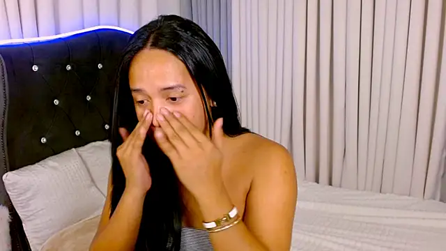 Snapshot of Lorainnelustts chatting on 7, 10, 2025 Lorainnelustts online show from 7, 10, 2025