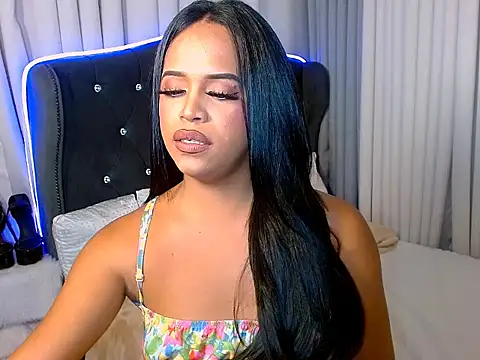 Snapshot of Lorainnelustts chatting on 10, 10, 2025 Lorainnelustts online show from 10, 10, 2025