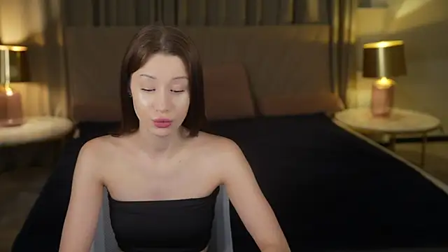 Snapshot of Selena_Glow chatting on 14, 9, 2025 Selena Glow online show from 14, 9, 2025