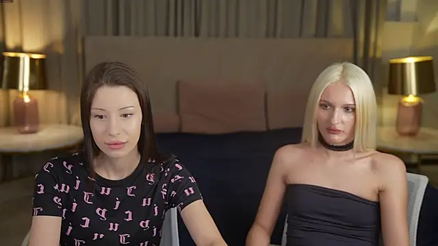 Snapshot of Selena_Glow chatting on 16, 9, 2025 Selena Glow online show from 16, 9, 2025