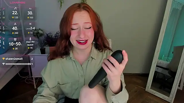 Snapshot of Violet_Griffen chatting on 5, 12, 2025 Violet Griffen online show from 5, 12, 2025