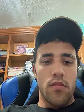 Snapshot of aavrdvh33 chatting on 16, 9, 2025 aavrdvh33 online show from 16, 9, 2025