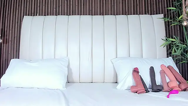 Snapshot of SandraMilerr chatting on 31, 10, 2025 SandraMilerr online show from 31, 10, 2025