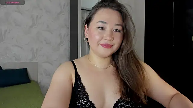 emilia mur online show from 16, 6, 2026