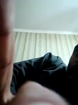 Snapshot of elik555 chatting on 14, 12, 2025 elik555 online show from 14, 12, 2025